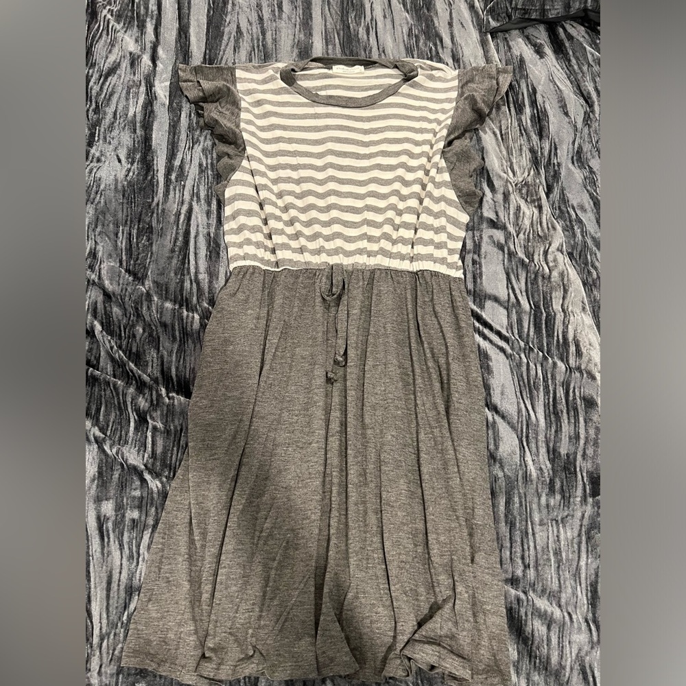 Perfect Peach Gray and White Women’s XL Dress